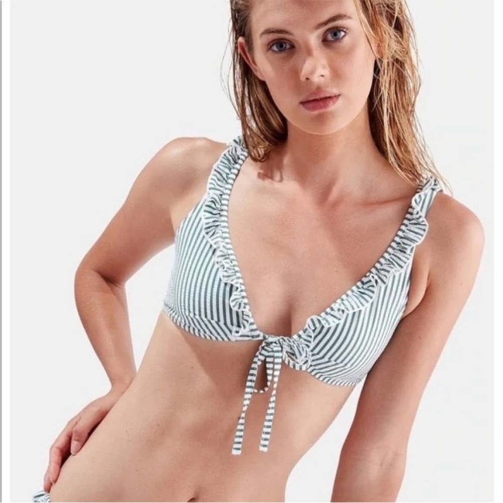 Solid & Striped The Milly Seersucker Ruffle Bikini Top - Green Stripe Print